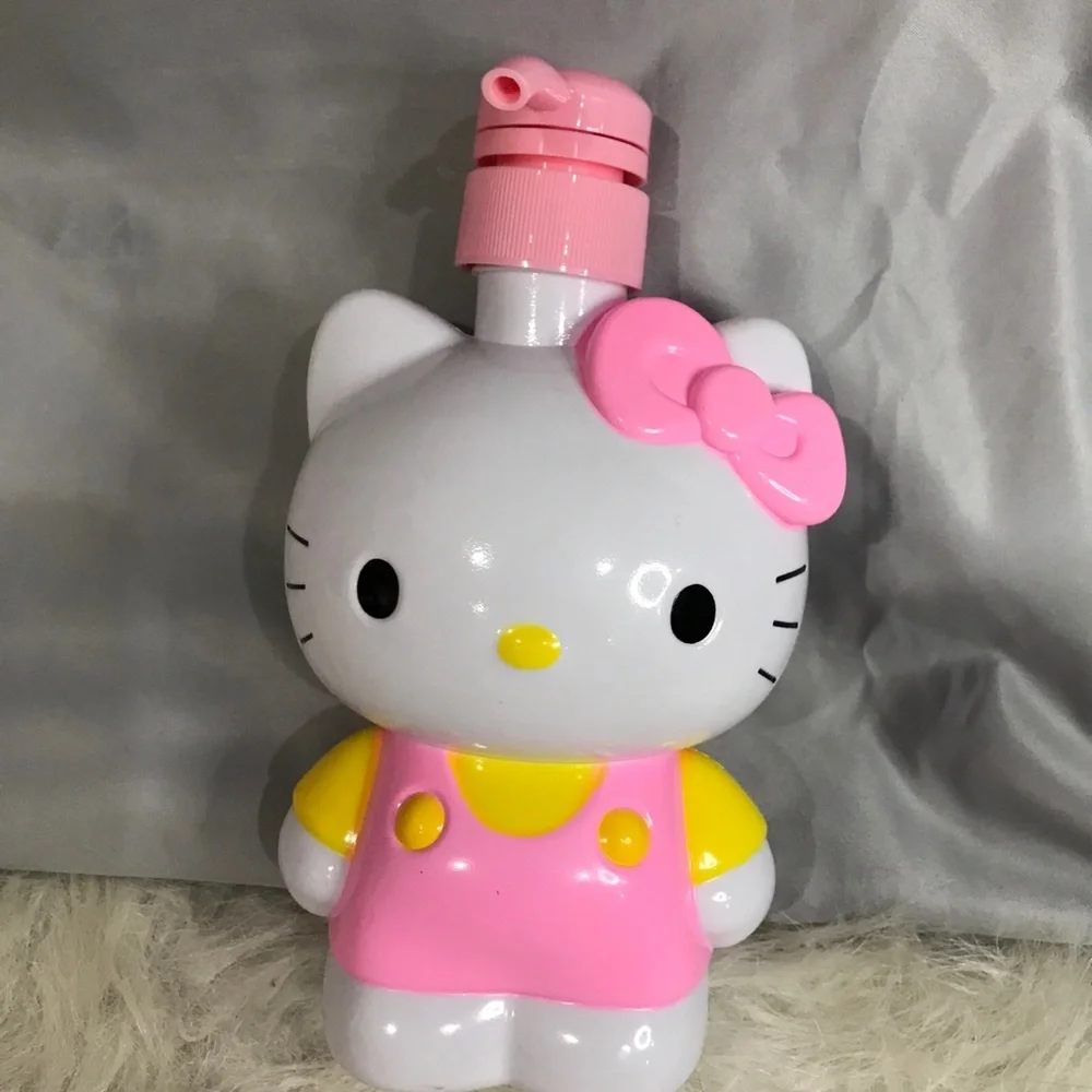 NIP Sanrio Hello Kitty Doll Bath Kitchen Soap Pump Dispenser Pink 3D Figure 8”